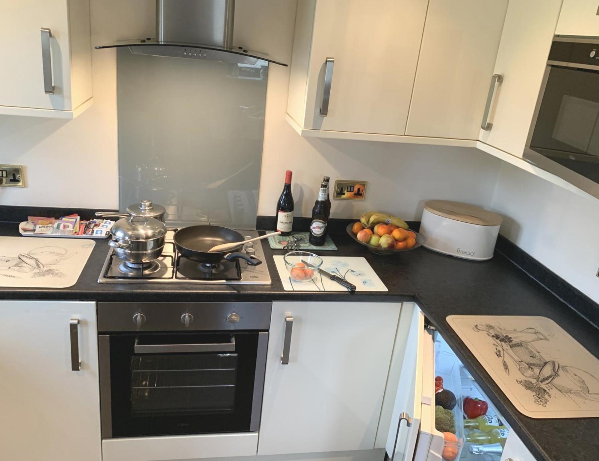 Kents Bank - Pet Friendly With Bay Views Holiday home *